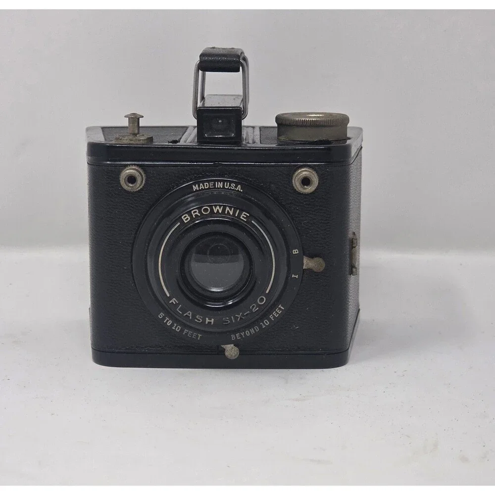 Kodak Brownie Flash Six-20 Vintage Box Camera 1946-1955 Made in USA